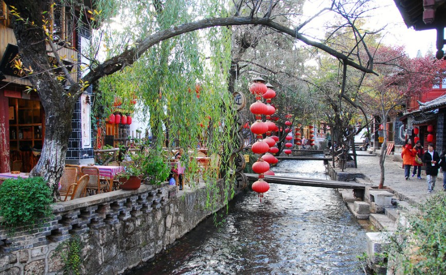 麗江自由行雙飛5日【機票の酒店】