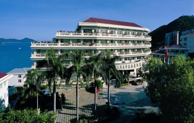 大東海~玉華苑海景酒店4晚の機票