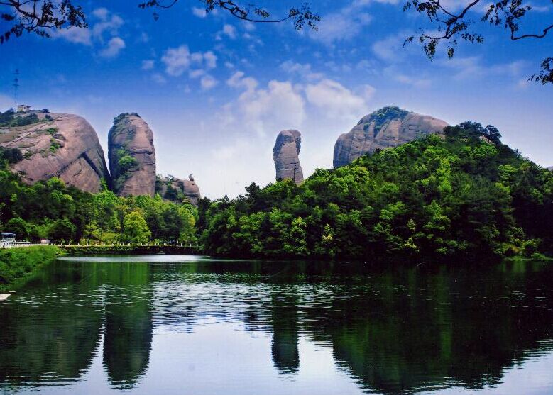 廬山三疊泉瀑布、婺源、江嶺梯田、三清山、景