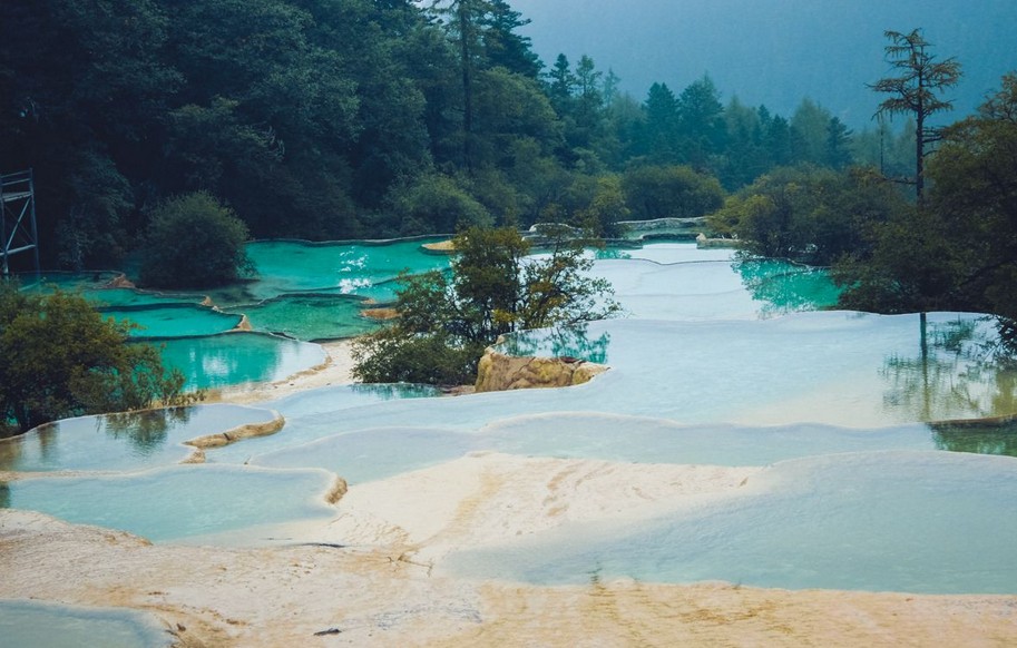 成都、九寨溝、黃龍、青城山、都江堰雙臥8日