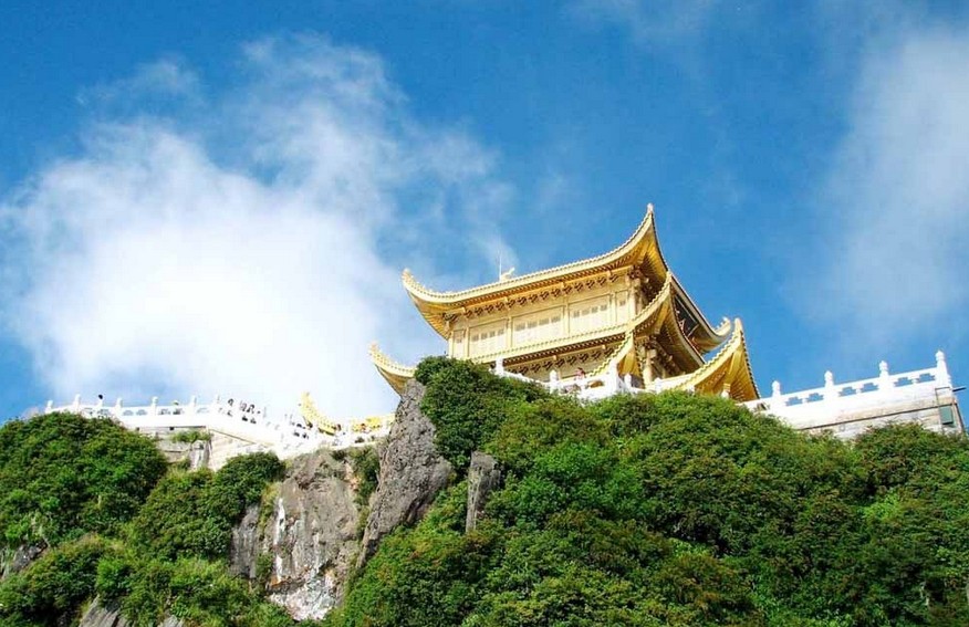 九寨黃龍、峨眉樂山、青城山都江堰雙臥10日**