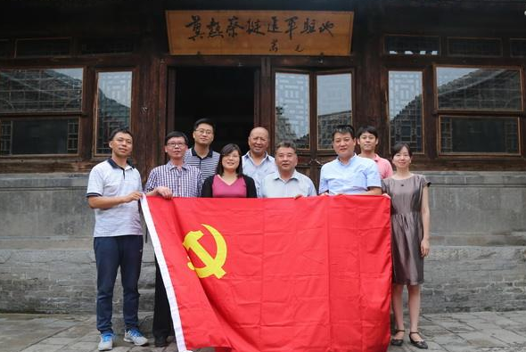 雙龍峽、爨底下村雙汽1日