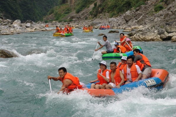 野三坡百里峽、魚谷洞、百草畔、七彩小鎮(zhèn)雙汽